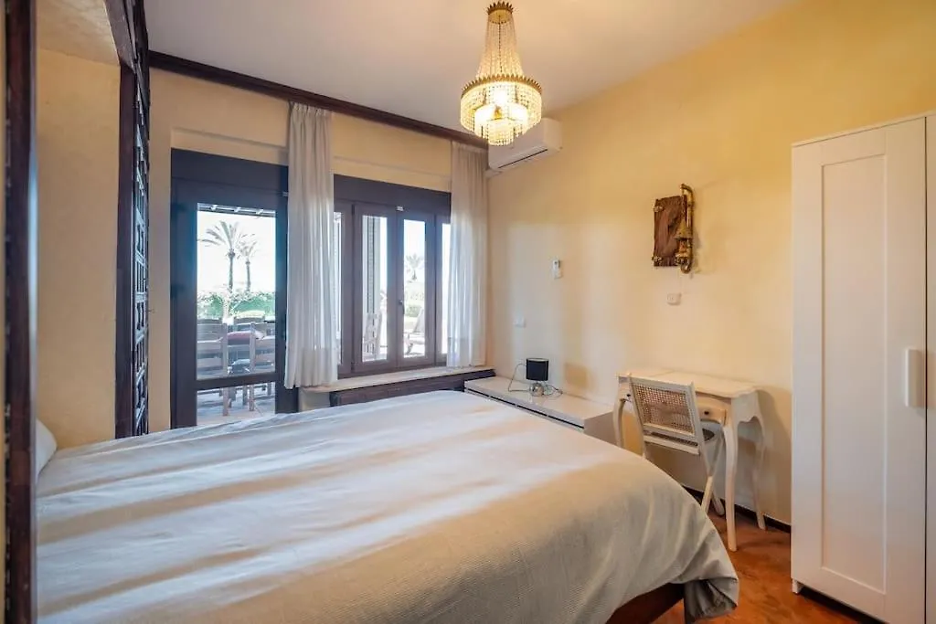 Nyaraló Beachfront Andalusian Villa Marbella